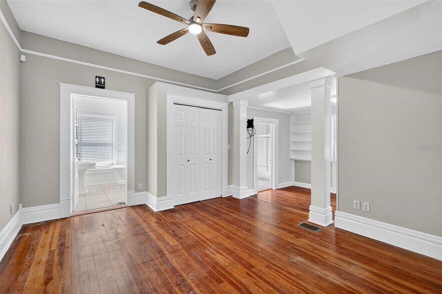 More Photos Of 1218 W Broad St, Groveland Office For Sale