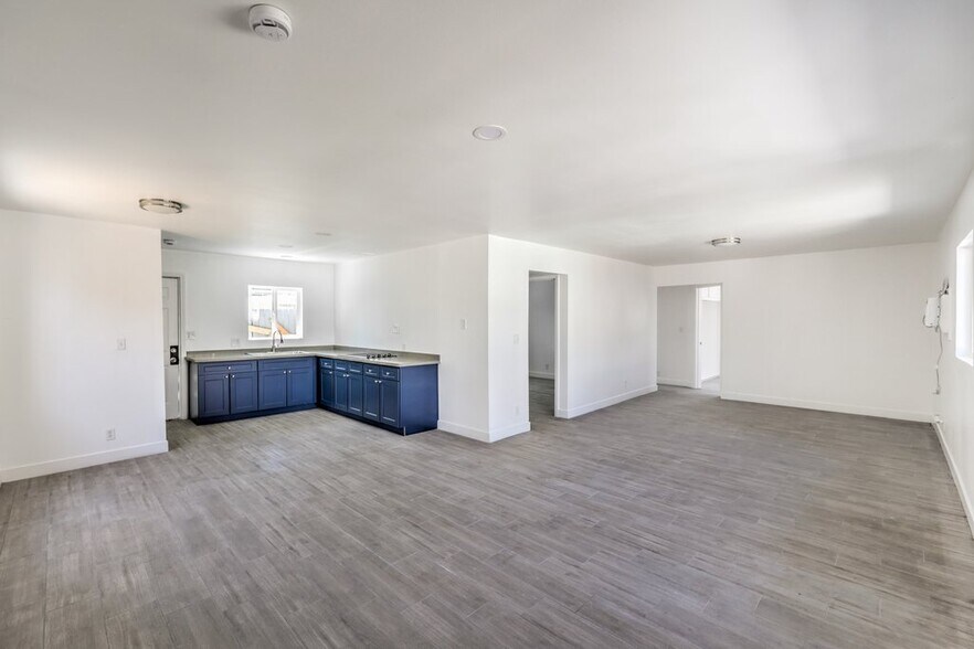 More Photos Of 119 W New York Ave, Las Vegas Apartments For Sale