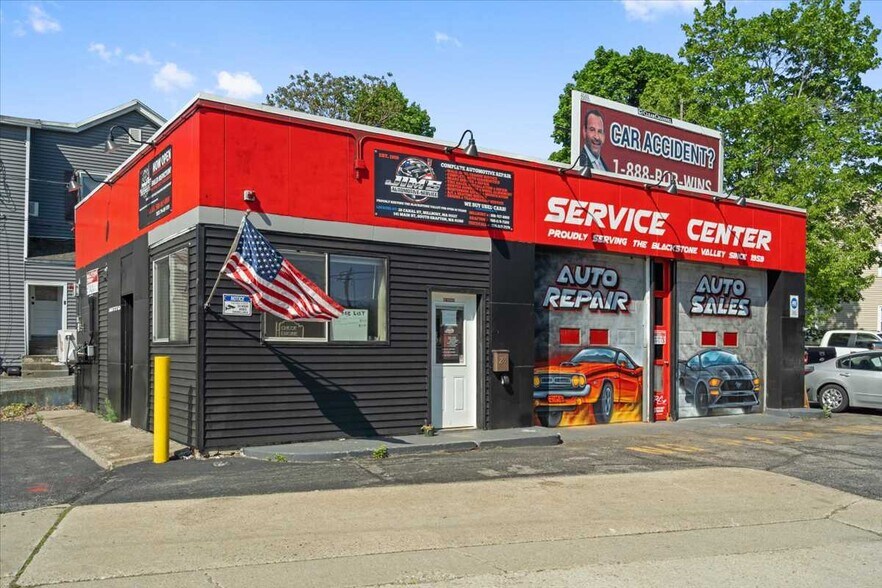 More Photos Of 28 Canal St, Millbury Service Station For Sale