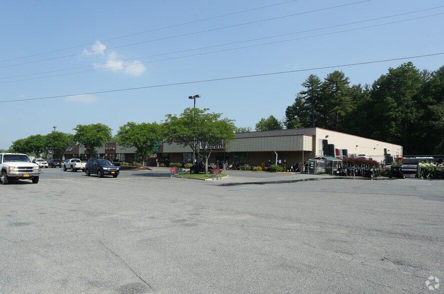 747751 Upper Glen St, Glens Falls, NY 12804 Retail For Lease
