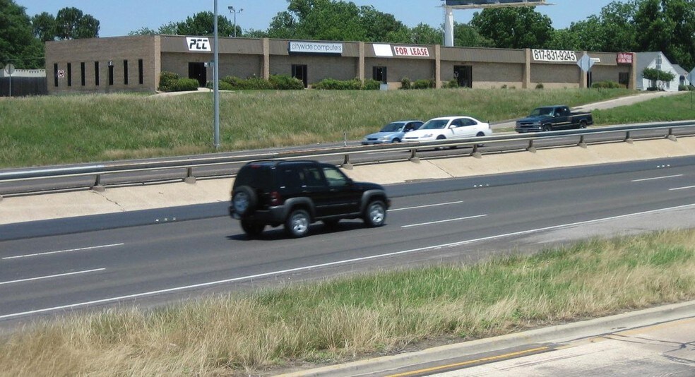 More Photos Of 2727-2757 Airport Fwy, Fort Worth Office For Lease