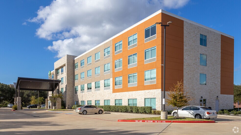 More Photos Of 5007 Highway 6, Missouri City Hotel For Sale