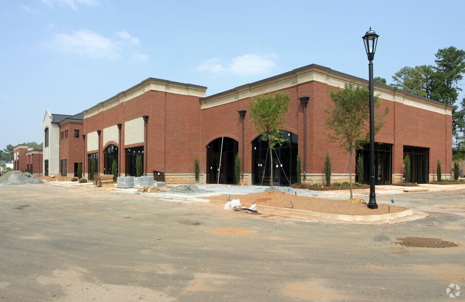 More Photos Of 10475 Medlock Bridge Rd, Johns Creek Storefront For Sale