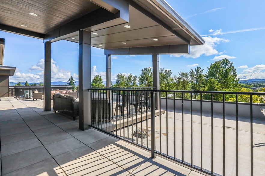 More Photos Of 22025 NE Halsey St, Fairview Apartments For Lease