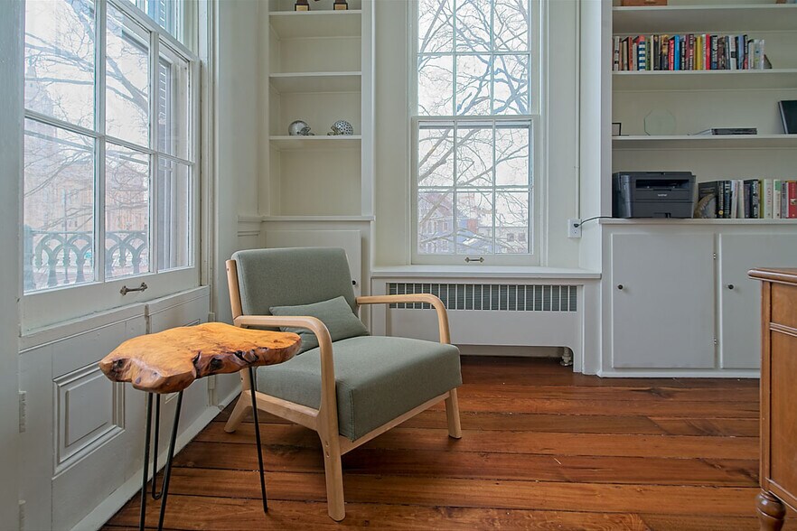 More Photos Of 314 W Main St, Troy Coworking Space