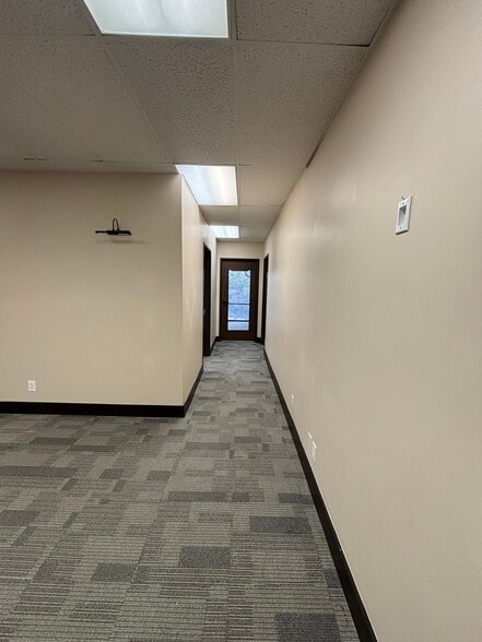 More Photos Of 5545 Fredericksburg Rd, San Antonio Medical For Lease