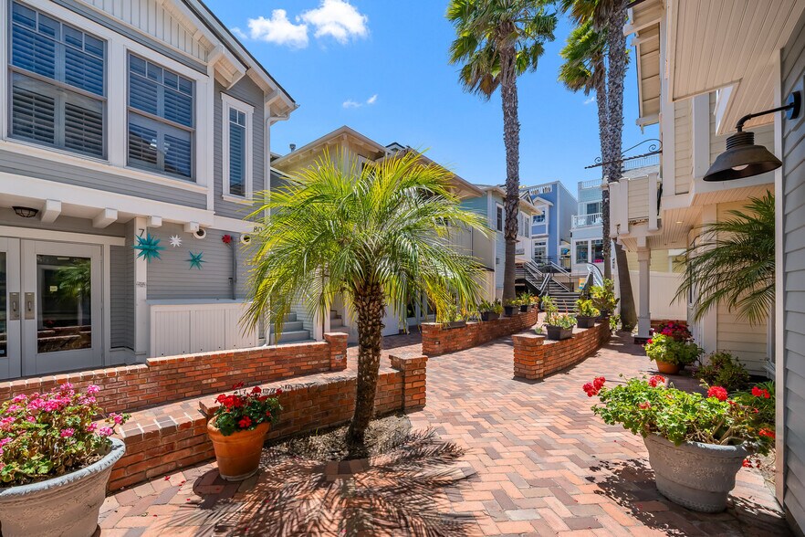 More Photos Of 74 San Francisco St, Avila Beach Flex For Sale