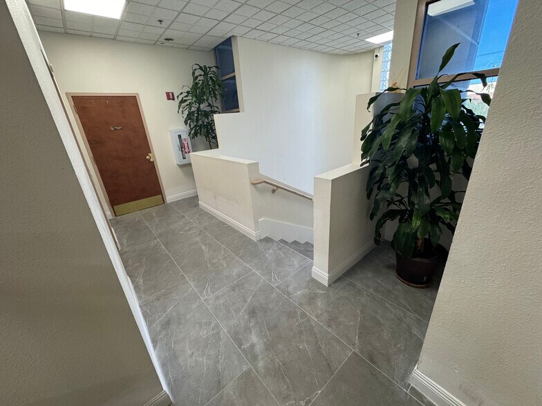 More Photos Of 3025 W Sahara Ave, Las Vegas Medical For Sale