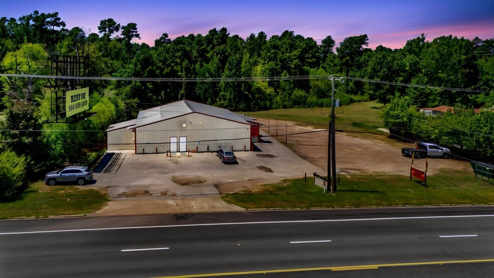 More Photos Of 2715 US Highway 69 N, Lufkin Bar For Sale
