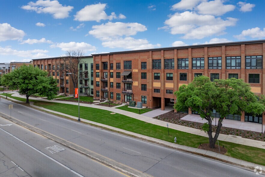 More Photos Of 100 Labor St, San Antonio Apartments For Lease