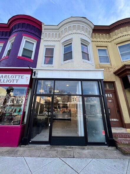 More Photos Of 839 W 36th St, Baltimore Restaurant For Lease