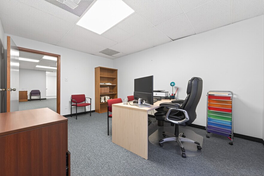 More Photos Of 1203 S Houston Ave, Humble Light Distribution For Sale