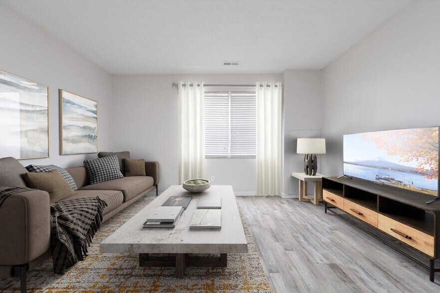 More Photos Of 4577 Olentangy River Rd, Columbus Apartments For Sale