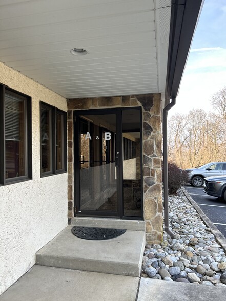 More Photos Of 37 Industrial Blvd, Paoli Light Manufacturing For Sale