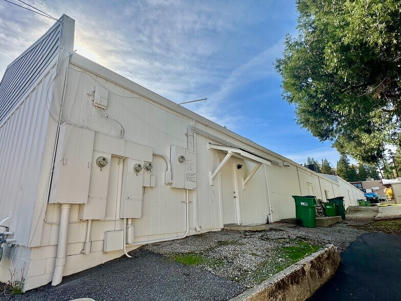 More Photos Of 104-114 Argall Way, Nevada City General Retail For Sale