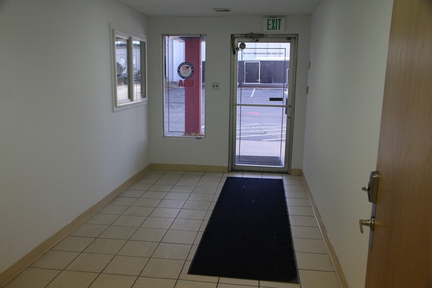 More Photos Of 11494 W 8th Ave, Lakewood Warehouse For Lease