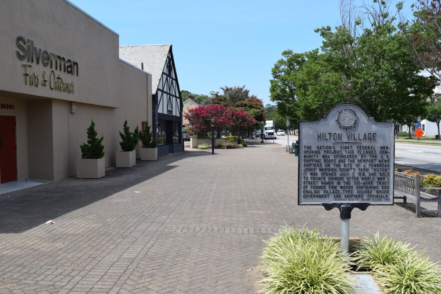 More Photos Of 97 Main St, Newport News Freestanding For Lease