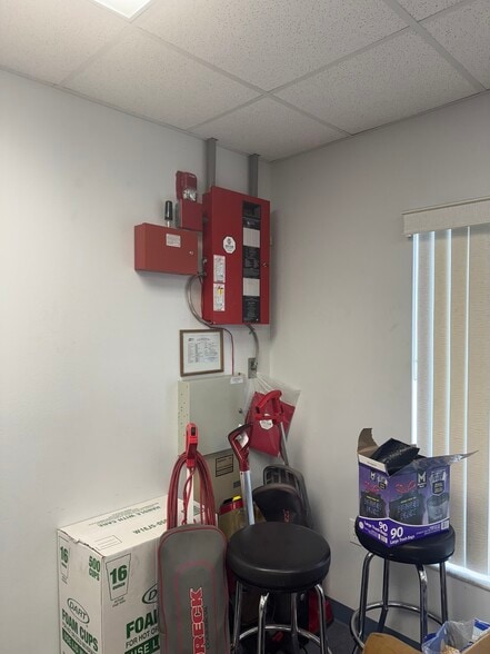 More Photos Of 1826 Baldwin St, Rockledge Warehouse For Sale