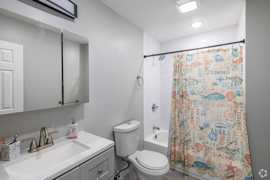 More Photos Of 1074 Summit Ave, Jersey City Apartments For Sale