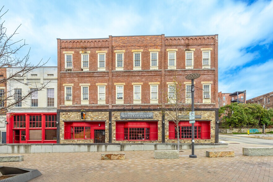 More Photos Of 19 Patten Pky, Chattanooga Storefront For Lease