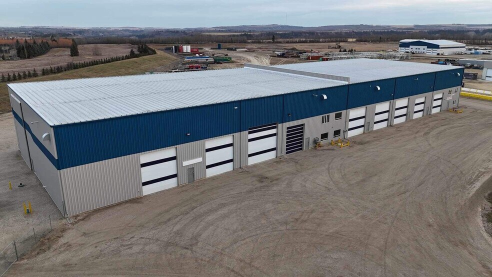 More Photos Of 20 Veenstra Dr, Red Deer County Warehouse For Lease
