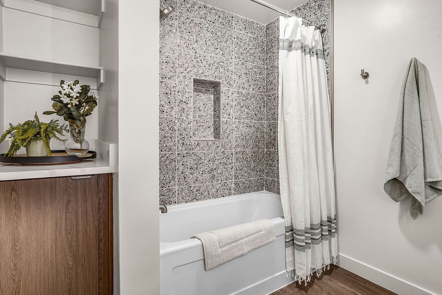 More Photos Of 360 W 200 S, Salt Lake City Apartments For Lease