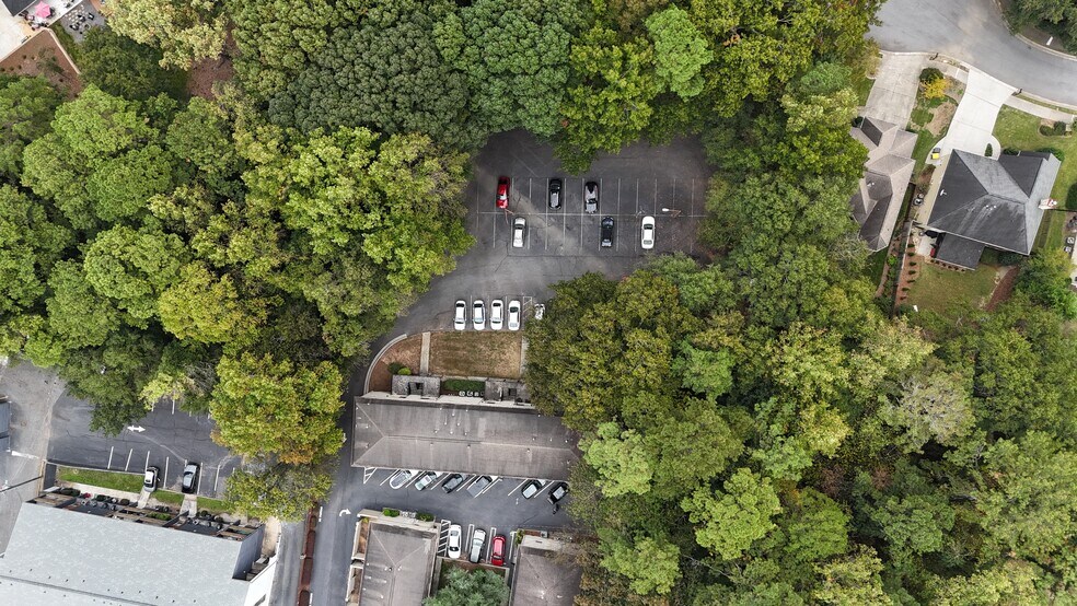 More Photos Of 4651 Roswell Rd NE, Atlanta Medical For Lease