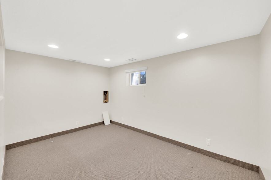 More Photos Of 2875 W 12600, Riverton Office For Sale
