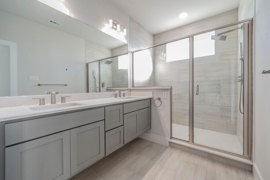 More Photos Of 1601 Mignon Dr, Arlington Apartments For Sale