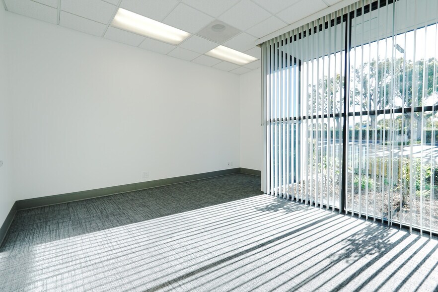 More Photos Of 13765 Alton Pky, Irvine Research And Development For Lease