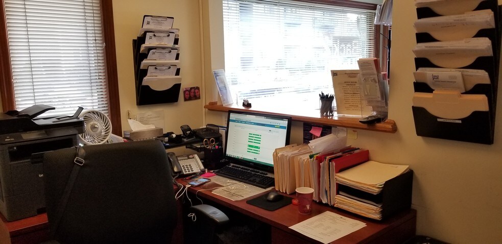 More Photos Of 16 Jefferson St, Hackensack Office Residential For Lease