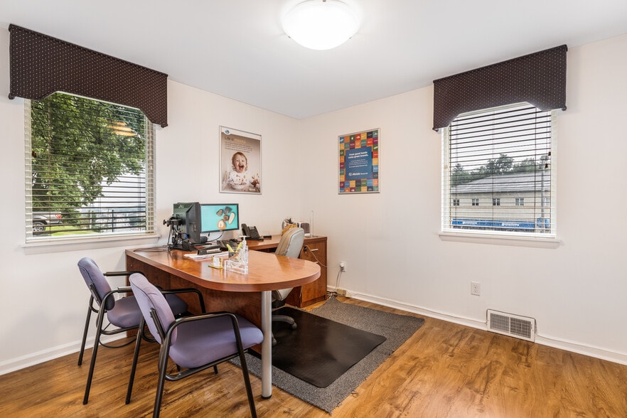 More Photos Of 4204 Ewalt Rd, Gibsonia Medical For Sale