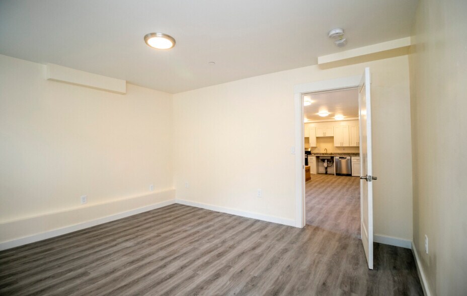 More Photos Of 1734 Spruce St, Berkeley Apartments For Sale