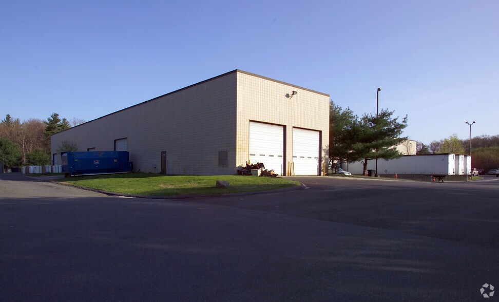 More Photos Of 50 Commerce Way, Norton Warehouse For Lease