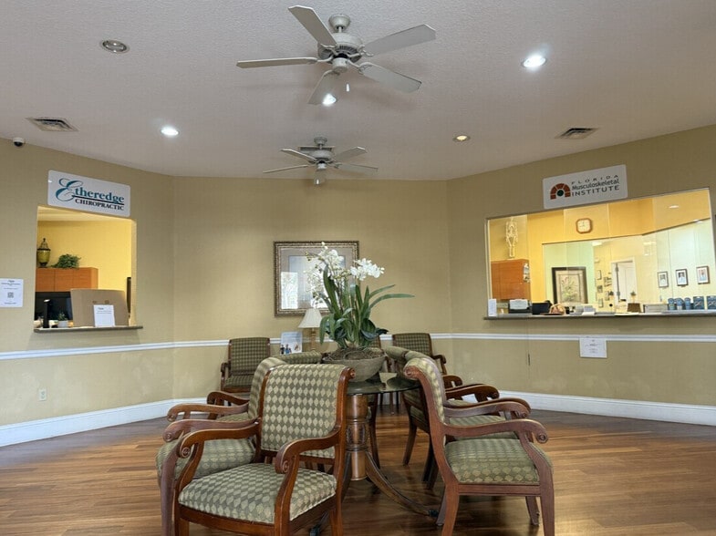 More Photos Of 910 Old Camp Rd, The Villages Medical For Sale