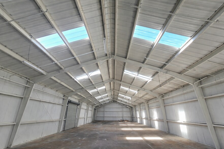 More Photos Of 3826 W Navy Blvd, Pensacola Warehouse For Lease