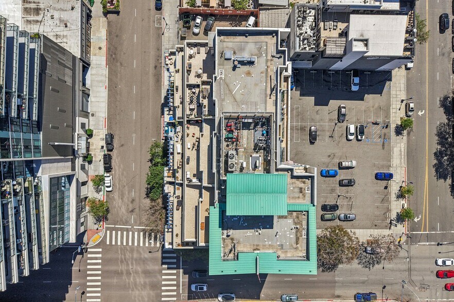 More Photos Of 871-875 G St, San Diego Apartments For Sale