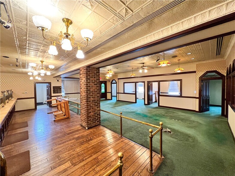 More Photos Of 436 E La Salle Ave, Barron Office Residential For Lease