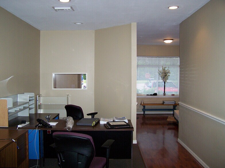 More Photos Of 989 Sebastian Blvd, Sebastian Medical For Sale