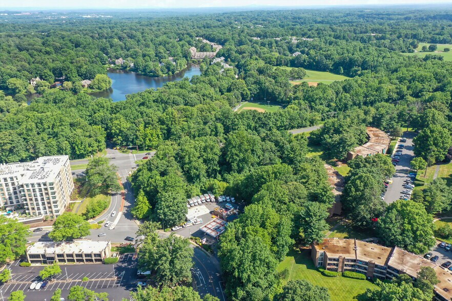 More Photos Of 11410 N Shore Dr, Reston Service Station For Sale