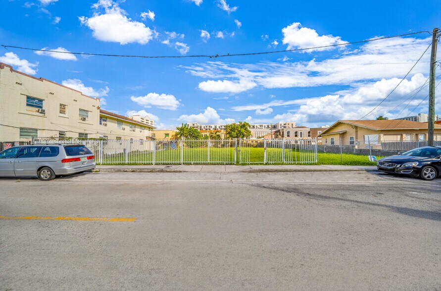 More Photos Of 745 SW 3rd St, Miami Land For Sale