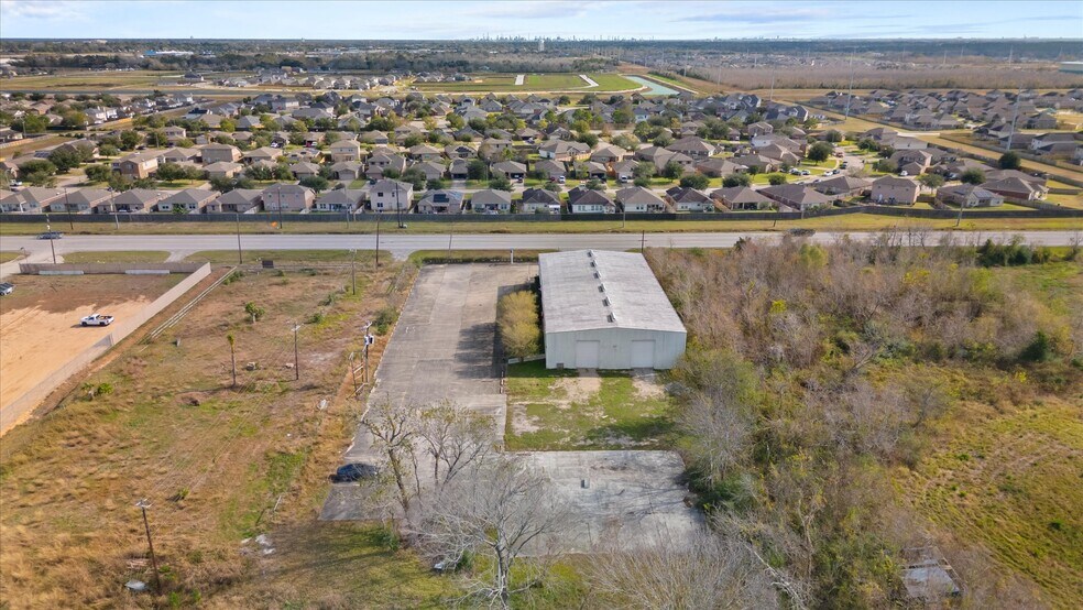 More Photos Of 4820 FM 2004 Rd, Hitchcock Warehouse For Sale
