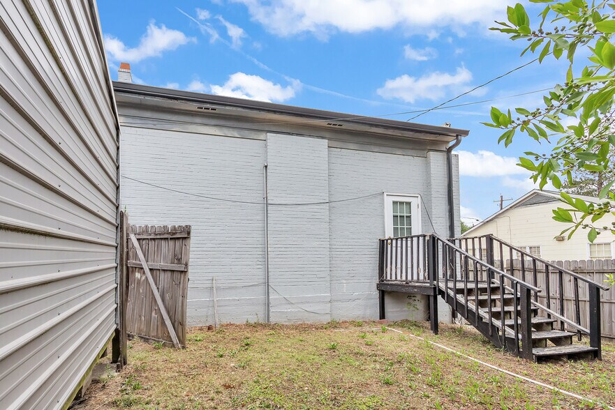 More Photos Of 1918 Central Ave, Augusta Office For Lease