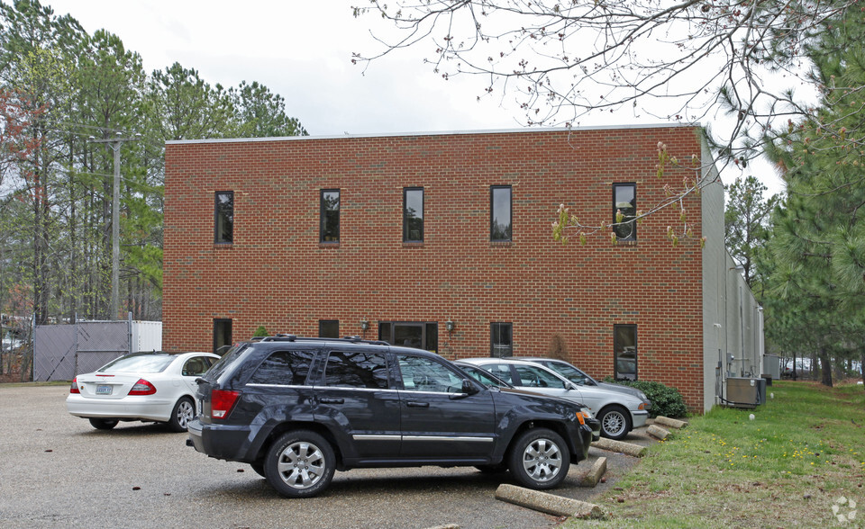 More Photos Of 201 Production Dr, Yorktown Distribution For Lease