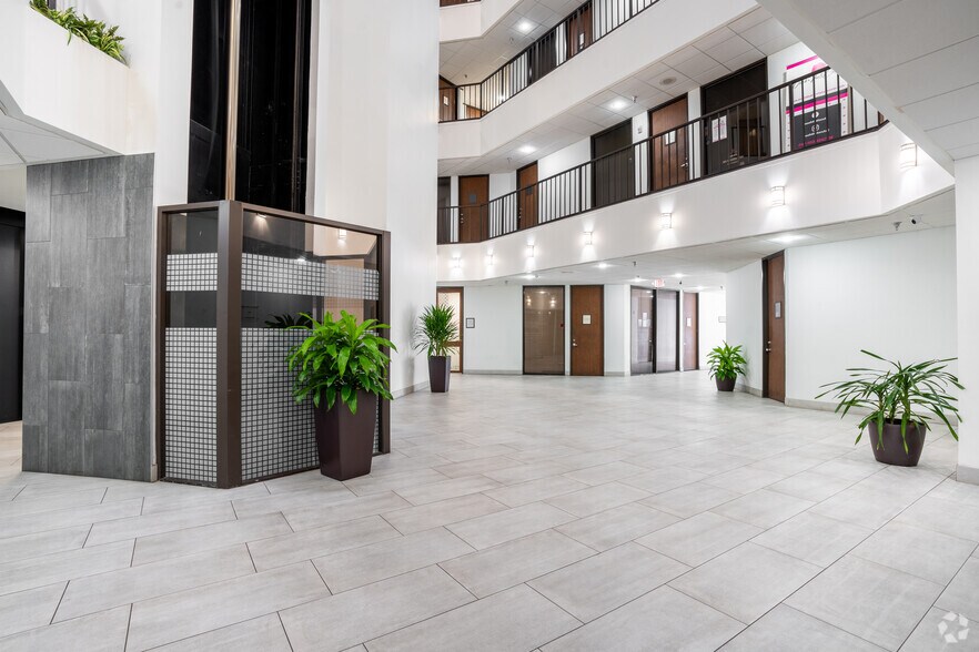 More Photos Of 2646 S Loop W, Houston Medical For Lease