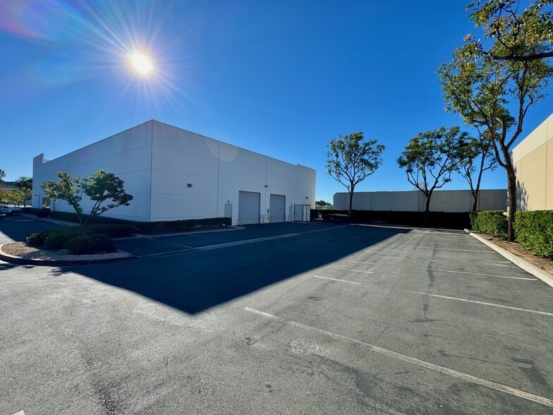 More Photos Of 23141 Arroyo Vista, Rancho Santa Margarita Warehouse For Lease