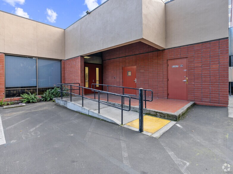 More Photos Of 567 University Ave, Palo Alto Coworking Space