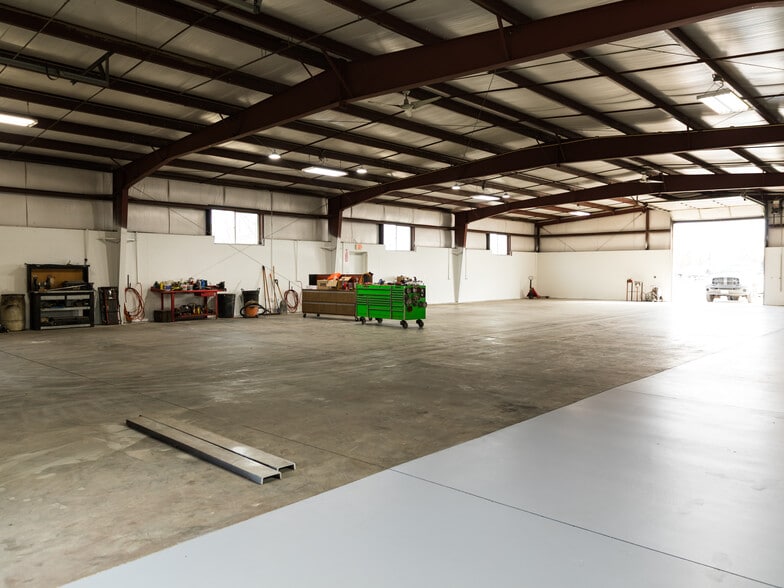 More Photos Of 1196 SE 2nd St, Ontario Warehouse For Sale