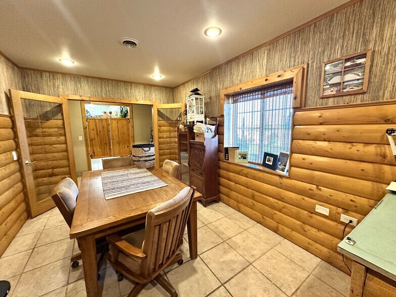 More Photos Of 5659 Dakota Ave S, Huron Garden Center For Sale