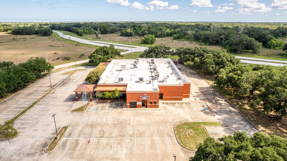 Primary Photo Of 2760 Brazos Pky, Angleton Medical For Sale